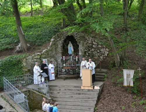 Grottefest mit Segnung der renovierten Grotte