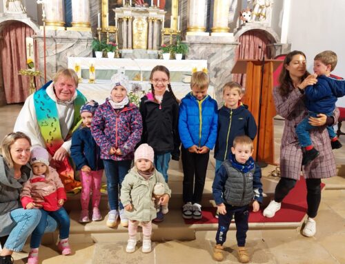 Hl. Messe mit Kindersegnung