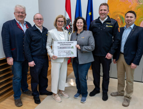 LH Mikl-Leitner sagt Unterstützung des Landes für Feuerwehrhaus-Projekt in Altruppersdorf zu